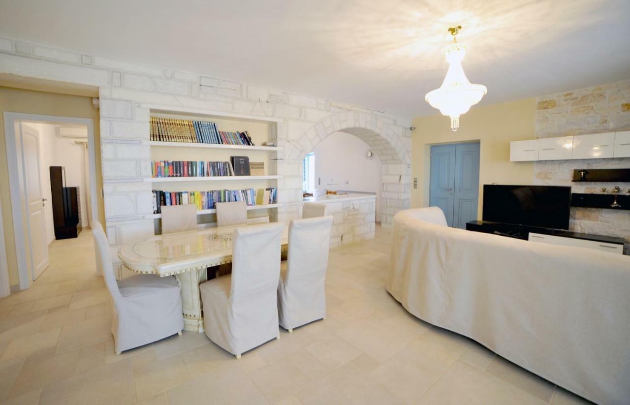 Villa Busho Náusza Kültér fotó